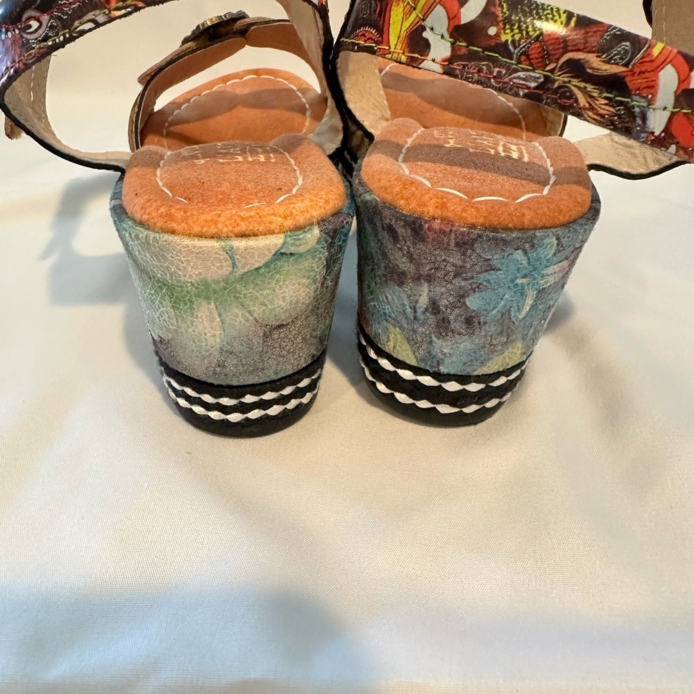 Colorful Floral Wedge Sandals - Picture 3 of 16